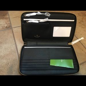 NWT Kate Spade New York Newbury Lane Wallet